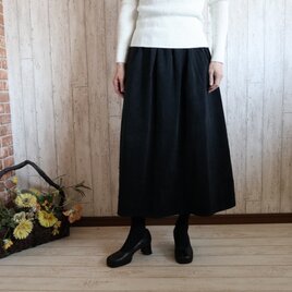 【M～２L,３L～５L】　黒コーデュロイの シンプルなロング丈スカート　プチオーダーOK☆の画像