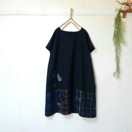 良質生地　雫ワンピース　ネイビー　～　パッチワーク　チェック　しずく