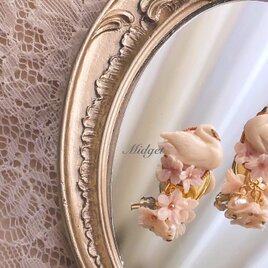 《１月限定受注生産》桜スワン耳飾りの画像