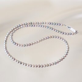 ブルーグレイのベビーパールネックレス