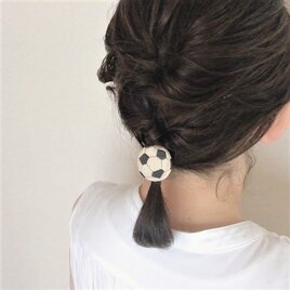 ヘアゴム／サッカーボール