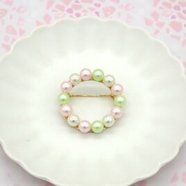 さくら色パールのサークルブローチ