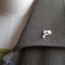 ピンバッジ*しろつめ草の花＆四つ葉