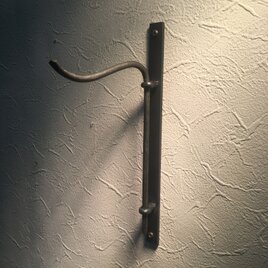 壁付け アイアンフック ウォールフック　コートフック　壁掛け ハンガーラック 可動式  カバン掛け 帽子掛け