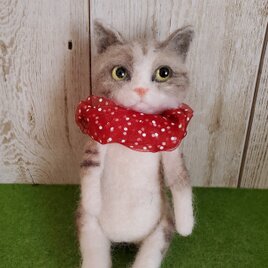白キジ猫（お座り）羊毛フェルト