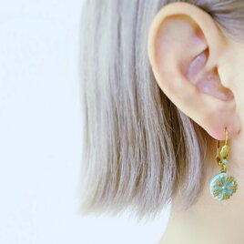 ヴィンテージガラスボタン ピアス vintage btn earrings <PE8-0420>の画像