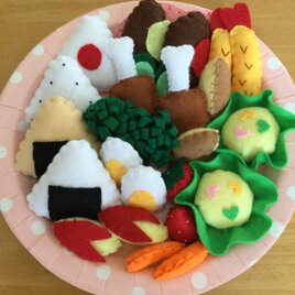 受注製作【フェルトままごと】**たっぷり遊べる♪ままごとセット**