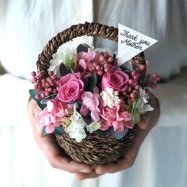 敬老の日にも ピンクローズのFlower basket (S)の画像