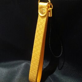 金運開運・お守り・純金箔革製・ストラップロング（菊ダイヤ）の画像