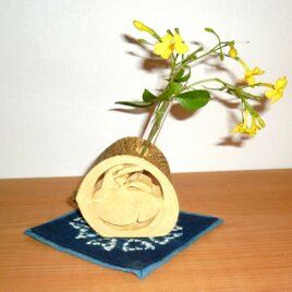 月うさぎの一輪挿し　首を伸ばす　みかんの木のクラフトシリーズ