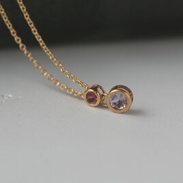 14kgf　高品質　ローズアメジスト、ピンクトルマリンの2石のベゼルネックレス