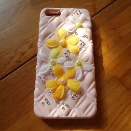 iPhone5 お花のカバーの画像