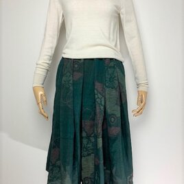 【着物リメイク】タック＆ギャザースカート/グリーン地・紬・横絣・扇の画像