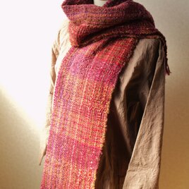 手織り 毛糸のマフラーの画像