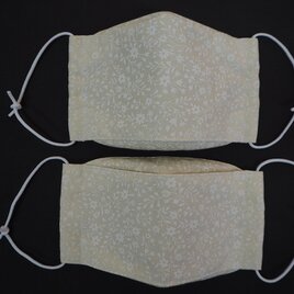 ＊立体・舟形マスク・黄色ベージュに白い花のプリント＊