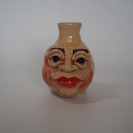 「人面壺 明 (Human face pot, Akira）」
