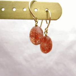 太陽の石ピアス