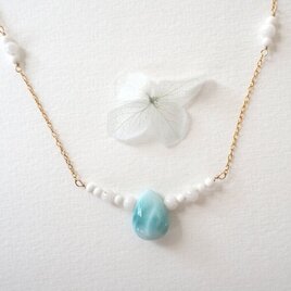 ラリマーとホワイトコーラルのネックレス