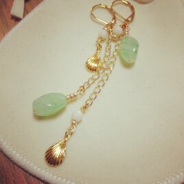 No.019 シェルモチーフピアス（GR)