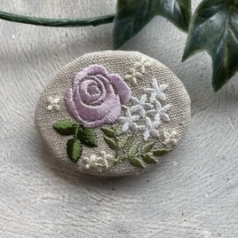 刺繡ブローチ　バラとジャスミン　リネンの画像