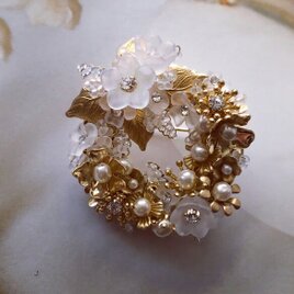 [受注制作］fleur blanche brooch（リース）の画像