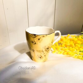 イエローカラー　マグカップ　ポピー柄