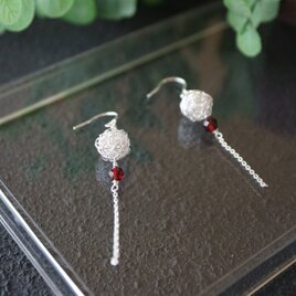 [silver999] 純銀クロッシェボールとチェーンとガーネットと・・・（ピアス／イヤリング）