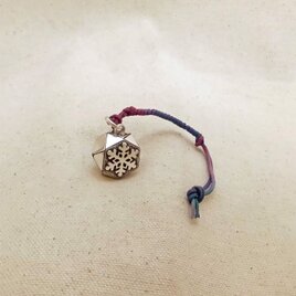 銀製の鈴『雪の結晶・六角形』(シルバー925) 縁起物・お守り・魔除け