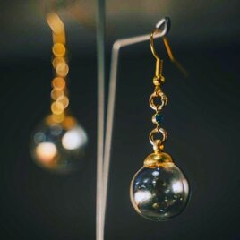 最高級シャボン玉ピアス〜子供の頃の思い出をあなたのそばに〜（イヤリング変更無料）