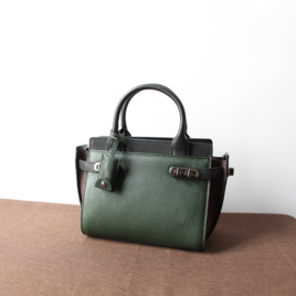 お洒落な牛革ハンドバッグ斜め掛けショルダーバッグピンク