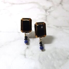 jewel cut+ソーダライトのpierce/earringsquare黒）の画像