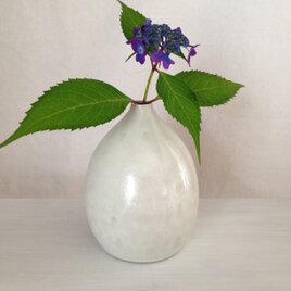 一輪挿し(パールホワイト)の画像