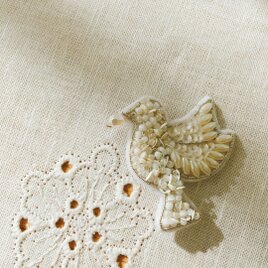 【キット】幸せの白い小鳥ブローチ