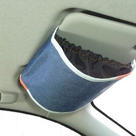 自動車のサンバイザーバッグ　バイザーギアー水色　化繊デニム製の画像