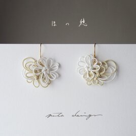 飾り結びピアス「ほの穂」 | 小花咲く軽量和風アイテム。浴衣、着物、洋服にも。