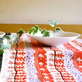 祝い文手拭い「日常（赤）」　作者：ひびのこづえ