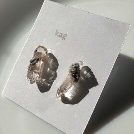 母岩付きトパーズの14kgfピアス