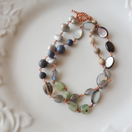 No.373*天然石＆淡水真珠のメガネ留めネックレス/46cmの画像