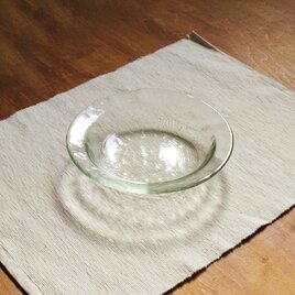 在庫限り：リサイクルガラスの食器　スープ皿　ライトグリーン(φ17.5cm)の画像