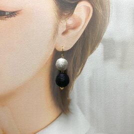 ボンボンピアス