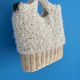 手編みのかごバッグ　アイボリーの画像