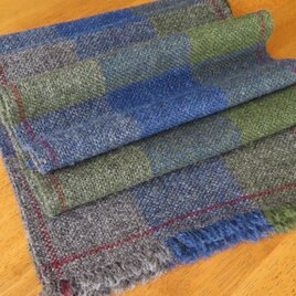 handwoven plaid scarf (grey + green+ blue) ランダムな格子模様の手織りマフラーの画像