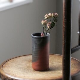 無名異焼：花入 筒型 グリーン | iichi 日々の暮らしを心地よくする