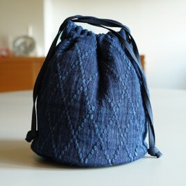 うしじま縫製　|　武州正藍染　巾着バッグ　大（内側　仕切り無）　二重刺子　濃紺　ダイヤ柄の画像