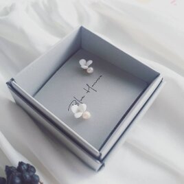 白磁　天草陶花 14kgfピアス　一輪と淡水パール　２way仕様