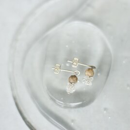 白樺ピアス　《雪の雫》