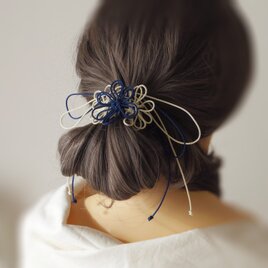 ヘアゴム「色ハ陽ニ冴エ」（濃青×アイボリー）