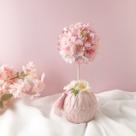 桜ピンクのふんわりトピアリーの画像