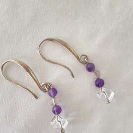 【フックピアス】★2月誕生石！アメジスト・ストロベリークォーツ・銀♪★