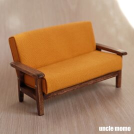 ドール用ソファ2人掛け（色：イエロー×エボニー）　1/12ミニチュア家具の画像